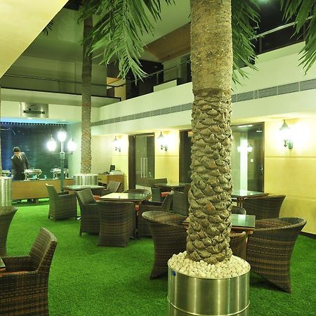 坎贝格朗德酒店 阿穆达巴 餐厅 照片